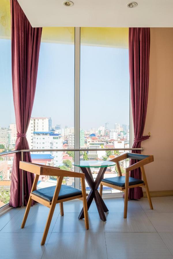 Colina Sky Hotel Phnom Penh Zewnętrze zdjęcie